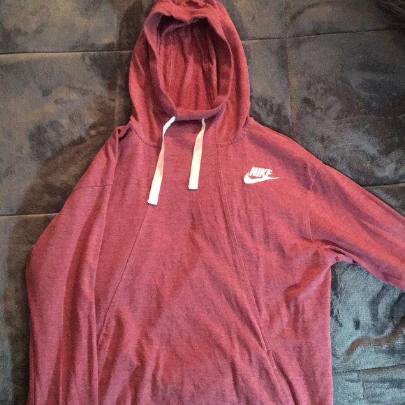 all red nike outfit